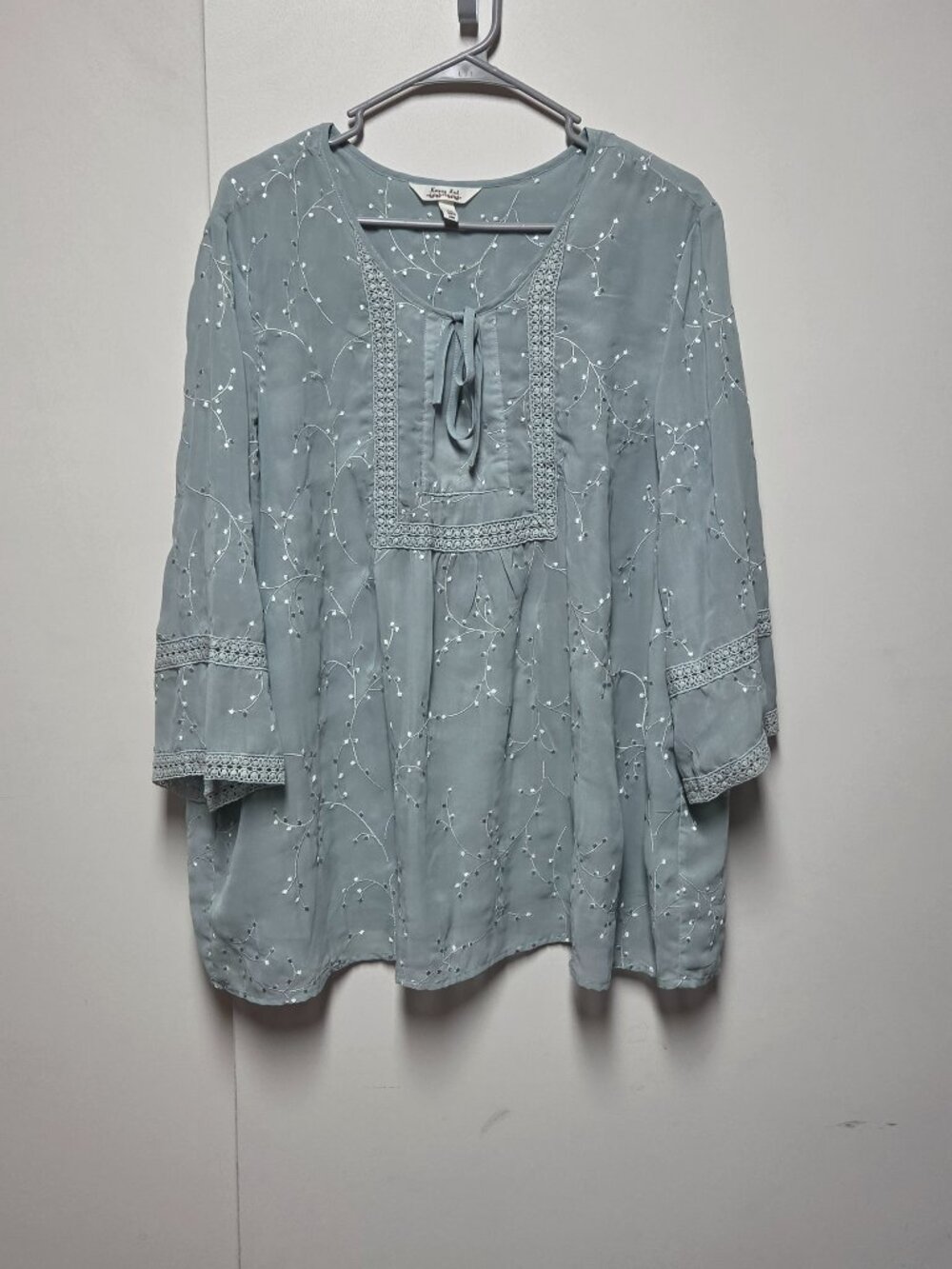 Green relaxed blouse